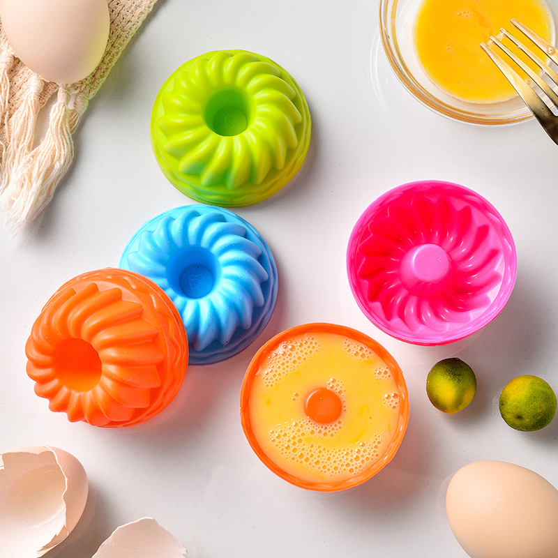 スパイラルシリコンマフィンカップ パンプキン型ドーナツケーキ - Donut Mold Silicone のレビューと価格