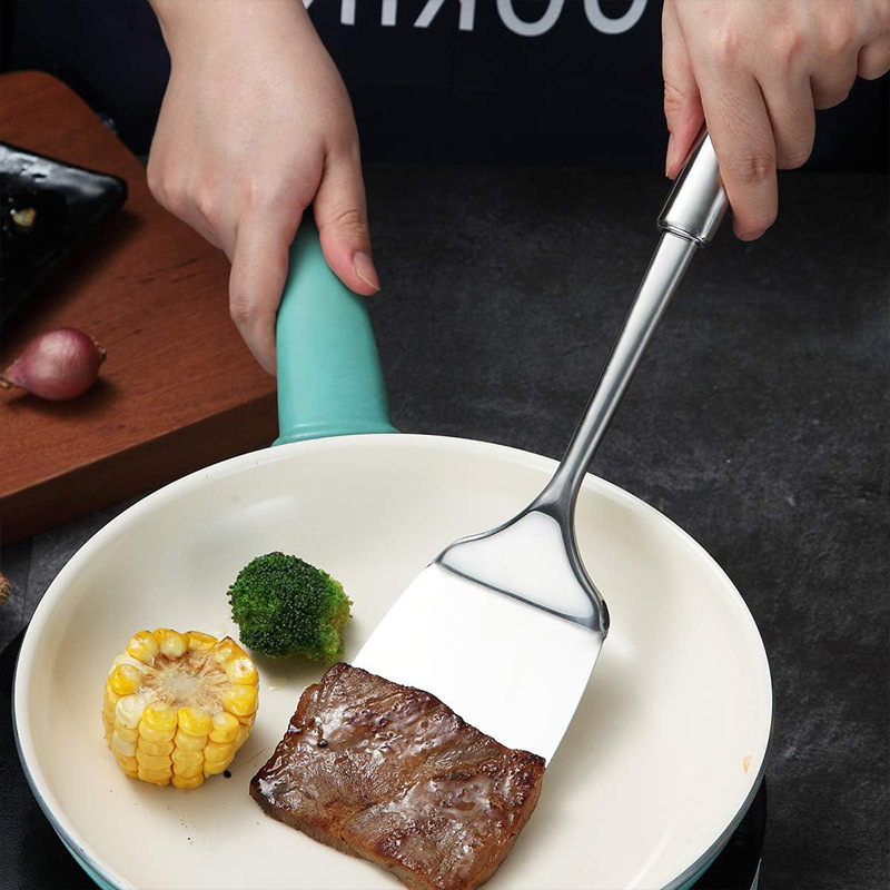 ステンレス製ターナー ロングハンドル スロット付きシャベル  - Okonomiyaki Spatula のレビューと価格